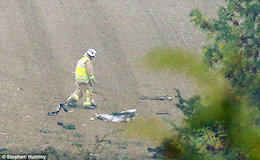 صاعقه جان دو خلبان را در آسمان گرفت+تصاویر سقوط هواپیما