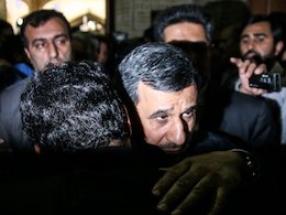 احمدی نژاد در مراسم ختم هادی نوروزی