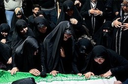 خانه ابدی سردار شهید حسین همدانی+تصاویر خانواده سردارهمدانی درمعراج شهدا