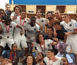 جناب خان در رختکن پاریسن ژرمن/عکس  جناب خان در پاریسن ژرمن