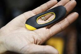 چسب زخمی برای اندازهگیری ضربان قلب +عکس چسب