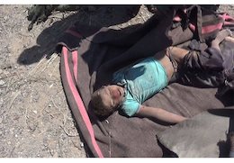 قاتل کودکان یمنی در نقش پدر مهربان/عکس حمله عربستان به یمن