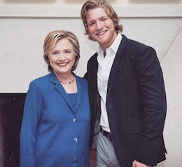 جنجال عکس هیلاری کلینتون و بازیگر مستهجن!/عکس گیون واترز و هیلاری