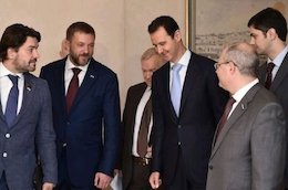 هدیه متفاوت حزب روسی به بشار اسد+عکس هدیه روس ها به پوتین