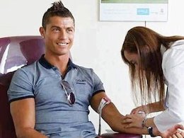 کریس رونالدو درحال اهدای خون/عکس کریس رونالدو