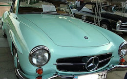 حراجی میلیاردی خودروی پیر در تهران/عکس بنز قدیمی