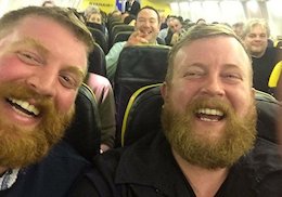 اتفاقی باورنکردنی در این هواپیمـــــــا!/عکس همزاد