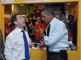 مدودف مهمان اوباما به صرف همبرگر!+تصاویر  اوباما و مدودف