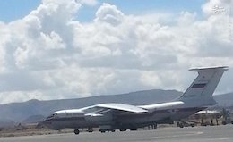 عجز آل سعود از ممانعت از ورود هواپیمای باری روسی به صنعا+تصاویر هواپیمای روسیه