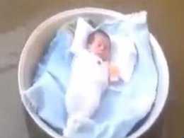 نجات معجزه آسای یک نوزاد با ابتکار مادرش!/عکس نجات معجزه آسای یک نوزاد