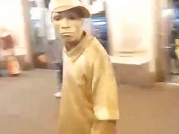 رفتار عجیب یک مجسمه!+تصاویر  مجسمه