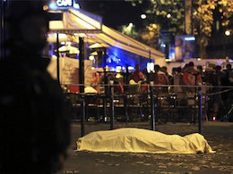 شب خونین پاریس/تشدید کنترلها در مرزهای بلژیک تظاهرات در پاریس