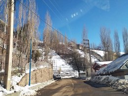 پزشکی که با لودر به بالین بیمار آمد! بارش برف در ارتفاعات استان تهران