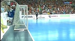 حرکت زشت بهترین فوتسالیست جهان/عکس فالکائو