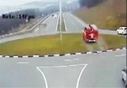 اقدام عجیب راننده ماشین آتش‌نشانی