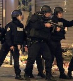 پاریس دوباره میدان جنگ شد/ وقوع ۷ انفجار در پاریس پلیس پاریس/2