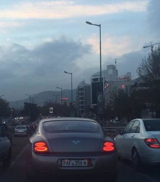 جدیدترین خودروی لوکس در تهران/عکس بنتلی