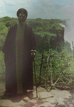 رهبر انقلاب در کنار آبشار ویکتوریا/عکس رهبر انقلاب در کنار آبشار ویکتوریا