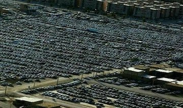 پارکینگ خودرو زائران در مرز مهران 