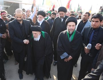 یک مرجع تقلید در راهپیمایی اربعین + تصاویر   سید محمد سعید حکیم