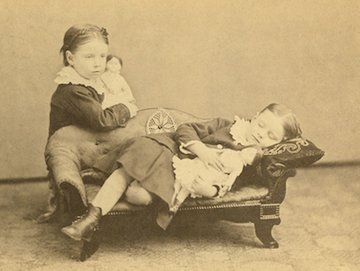 سلفی با مردگان دردوره ویکتوریا !+تصاویر  سلفی با مردگان