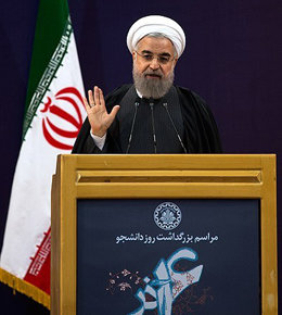 برخی فکر میکنند دولت فعلی دولت لبخند و مذاکره است/نظرم درباره شورای نگهبان نظر قانون اساسی است روحانی-مراسم 16 آذر