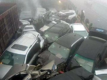 تصادف شدید زنجیره ای/تصاویر  تصادف زنجیره ای