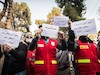 تجمع آتش نشان ها مقابل شهرداری تهران