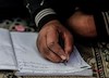 مقام معظم رهبری جامه عمل پوشانده شود؛ "هیچ کودک افغانستانی، حتی مهاجرینی که بهصورت غیرقانونی و بیمدرک در ایران حضور دارند، نباید از تحصیل بازبمانند و همه آنها باید در مدارس ایرانی ثبتنام شوند".