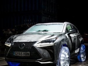 لکسوس زیبا با لاستیک های یخی/عکس لکسوس