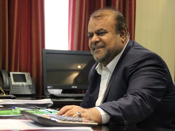 وضع بد اقتصادی تبدیل به پاشنه آشیل دولت شده است رستم قاسمی/1
