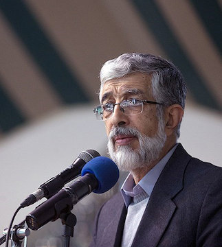 رأی ندادن به فهرست اصولگرایان به معنای رأی دادن به فهرست رقیب است حدادعادل/2