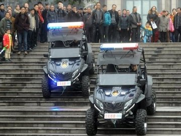 خودروی گشت پلیس چین