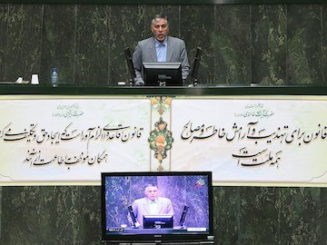 از شکایت از تخریب کنندگان انصراف می دهم ضرغام صادقی/*