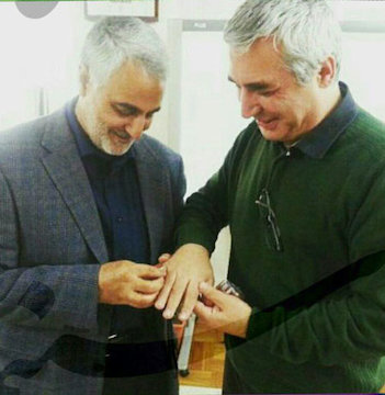 حاتمیکیا با سردار سلیمانی دیدار کرد/ هدیه حاج قاسم+عکس حاتمی کیا و سردار سلیمانی