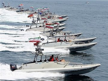 کماندوها، بازوهای ایران در نبردهای دریایی/ راهبرد سپاه عدم دسترسی دشمن به خلیج فارس با دفاع چندلایه است اندیشکده صلح-سپاه