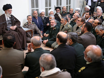 توان عملیاتی و انگیزههای معنوی نیروهای مسلح باید روز به روز تقویت شود رهبری- فرماندهان