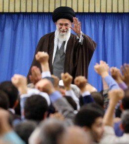 سیاست آمریکا اسلام ستیزی، ایران ستیزی و شیعه ستیزی است رهبری.jpg