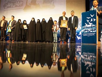 عمل به سیره شهدا، نام حاج قاسم را بر سر زبانها انداخت شهدای جهان وطن.jpg