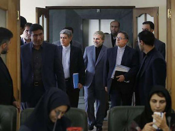 اقتصادی که تنها راه نجاتش "مدیریت انقلابی" است! تیم اقتصادی دولت