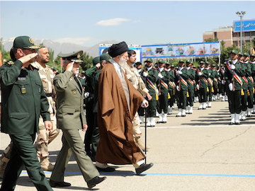 مراسم دانشآموختگی دانشجویان سپاه با حضور فرمانده کل قوا برگزار شد رهبری