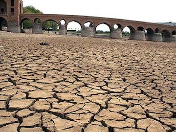 بحران آب در نگاه مسئولان است خشکسالی.jpg