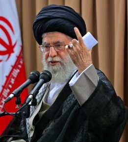 مطالباتی برای «دفاع و امنیت»/ رهبر انقلاب در سال ۹۶ چه خواستند؟ رهبری/2