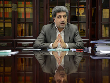 اقتصاد را با تعارف نمیشود از نفت جدا کرد/ برای نظام مالیاتی هیچچیز محرمانه نیست عسگری زاده