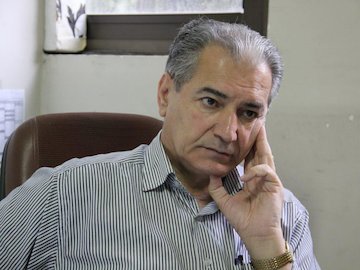 تیم اقتصادی دولت اعتقادی به تولید ندارند و فقط به تجارت فکر میکنند محمدقلی یوسفی.jpg