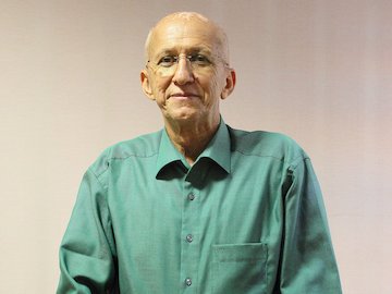 قبلا زود عصبانی میشدم اما الان بیشتر سکوت میکنم نوباوه/*