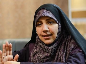 قانون حمایتی برای زنان سرپرست خانوار نداریم زهرا ساعی.jpg