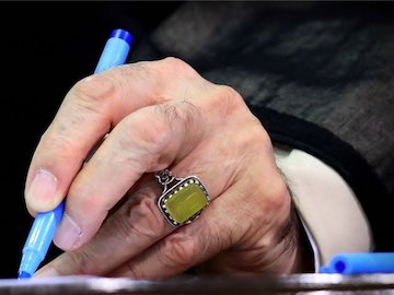 پیام مهم امام خامنهای به مسلمانان جهان تا ساعاتی دیگر منتشر میشود  حکم رهبری.jpg