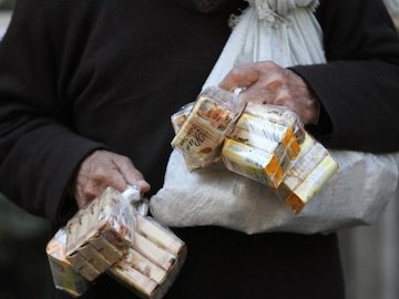 دستفروشی؛ از انکار تا واقعیت/ ساکنان نقطه خاکستری پایتخت دستفروشی.jpg