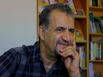 رمانی که آن را زمین نمیتوانید، بگذارید! مصطفی رحماندوست/*